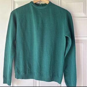 VTG Woman’s Garland Spandia 100% Stretch Nylon Green Long Sleeve Top M/L
